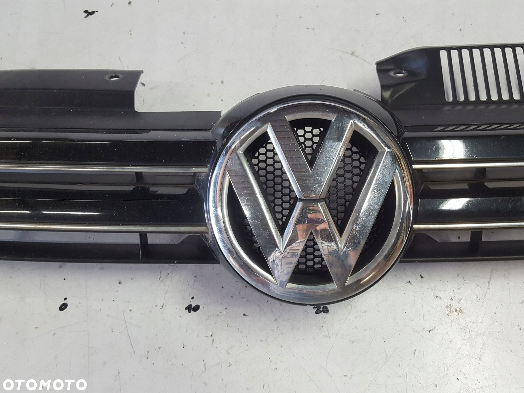 VW GOLF 6 VI 08-13r HB ATRAPA GRILL - 2