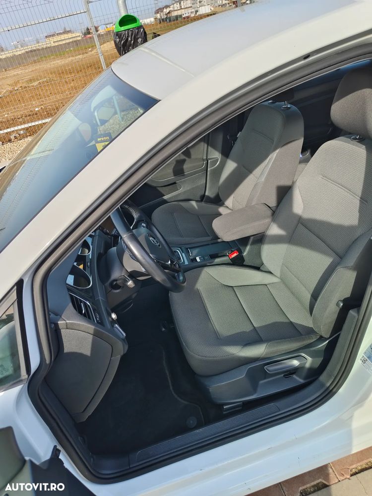 Volkswagen Golf - 7