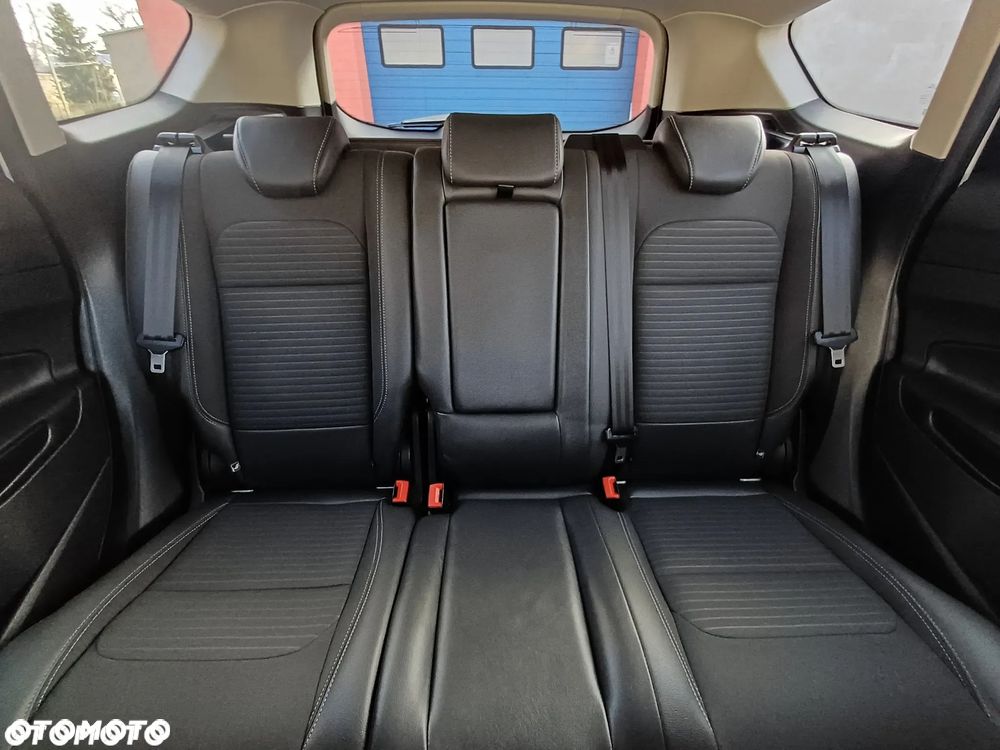 Ford Kuga 1.5 EcoBoost 2x4 Titanium - 26
