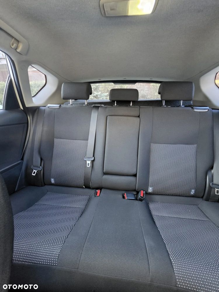 Toyota Auris 1.8 HSD Luna - 13