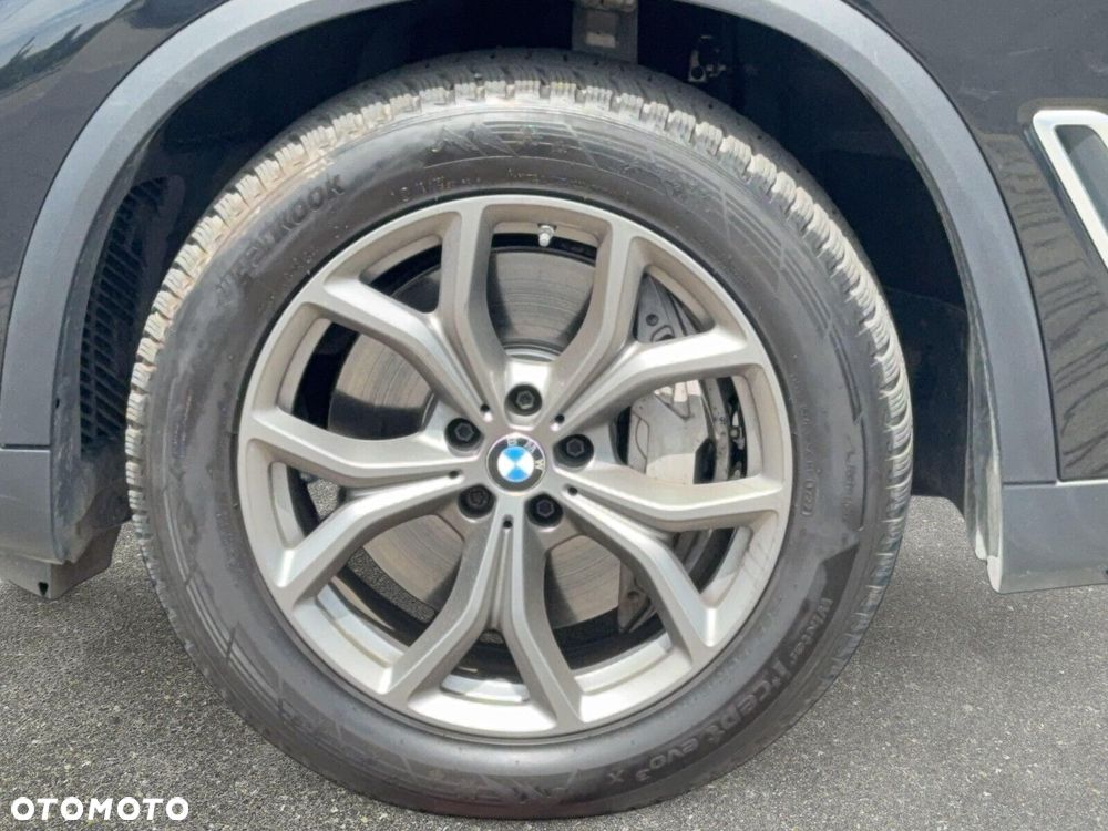 BMW X5 xDrive40d mHEV sport - 9