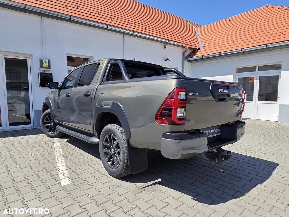 Toyota Hilux 2.8D 204CP 4x4 Double Cab AT Invincible - 9