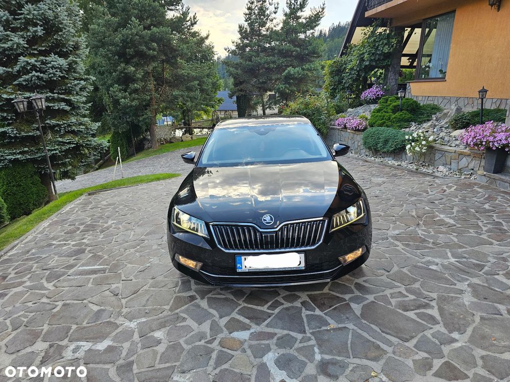 Skoda Superb 2.0 TDI 4x4 L&K DSG - 2