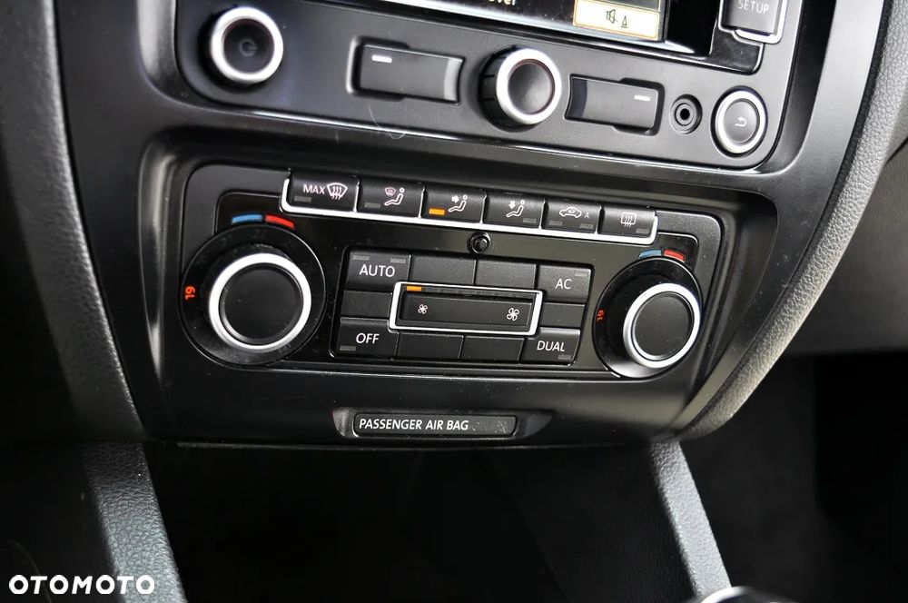 Volkswagen Jetta 1.6 TDI Comfortline - 22