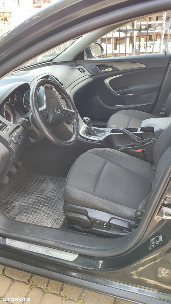 Opel Insignia - 12