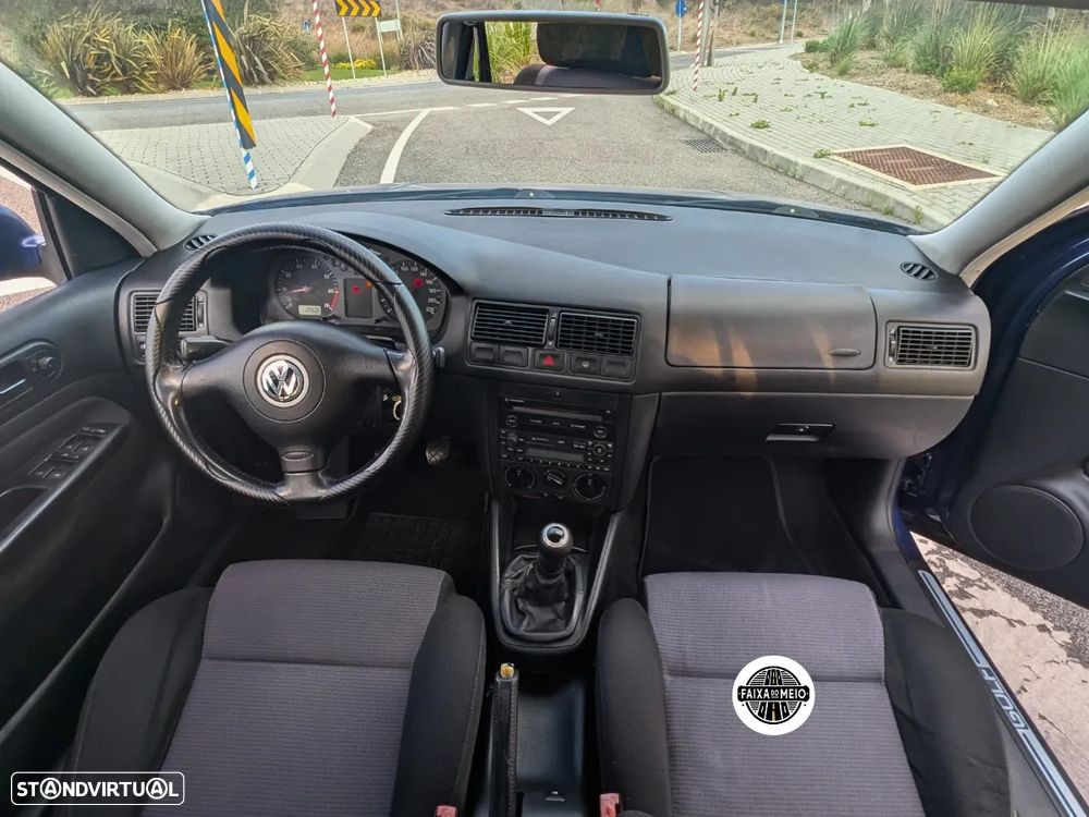 VW Golf 1.4i 25 Anos - 8