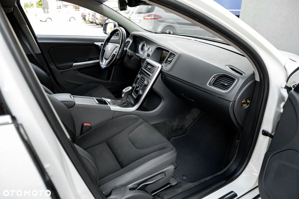 Volvo V60 - 24
