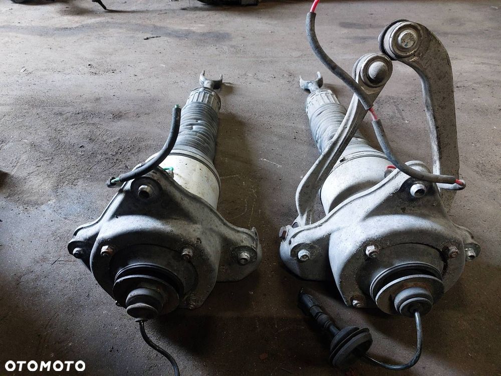 AMORTYZATOR LEWY + PRAWY PRZÓD KOMPLET AUDI A8 D3 4.2 V8 4E0616039AF - 2