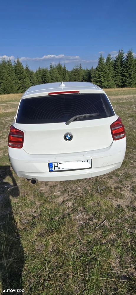 BMW Seria 1 116i - 8