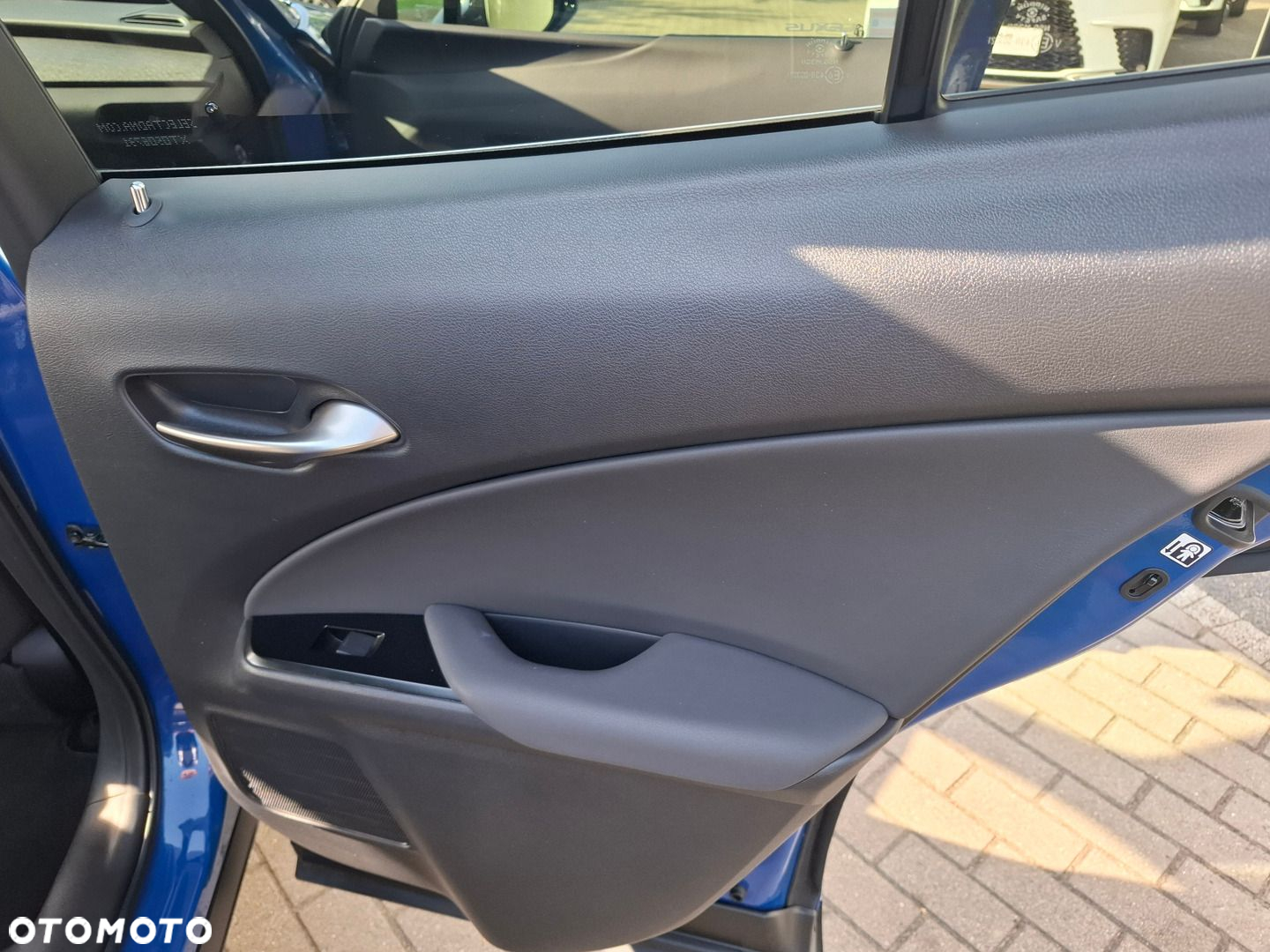 Lexus UX 300e 72.8 kWh Prestige 2WD - 25