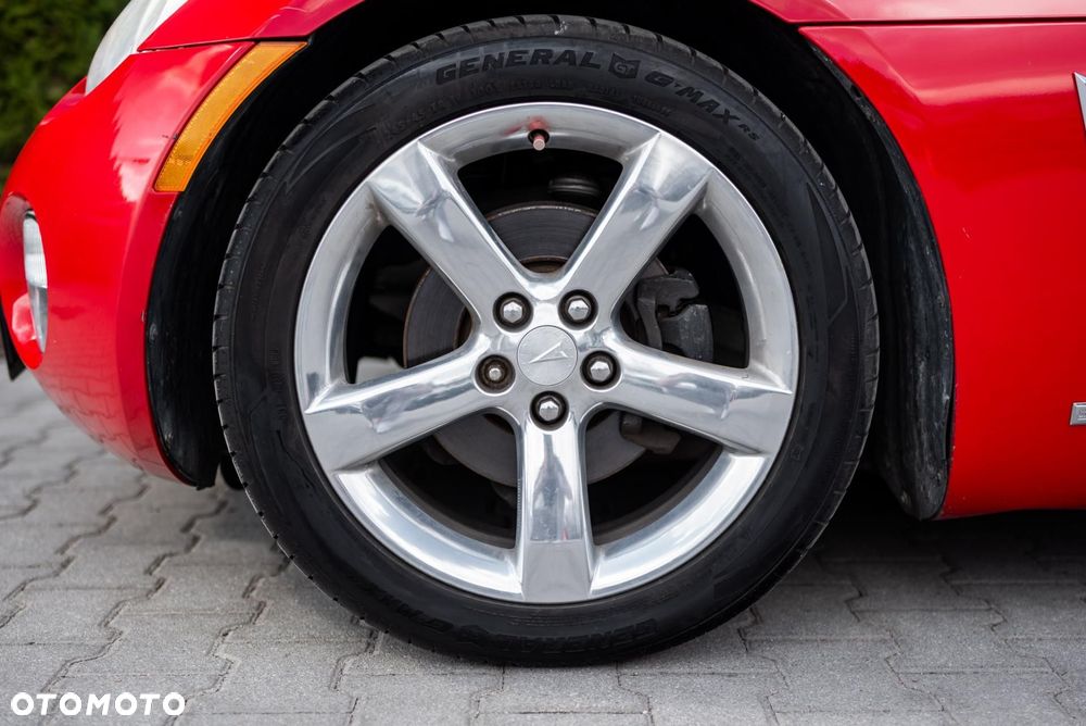 Pontiac Solstice - 34