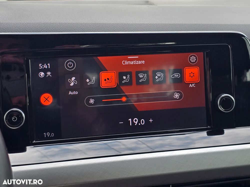 Volkswagen Golf - 29