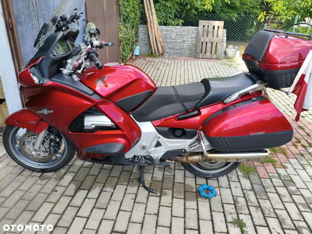 Honda ST - 8