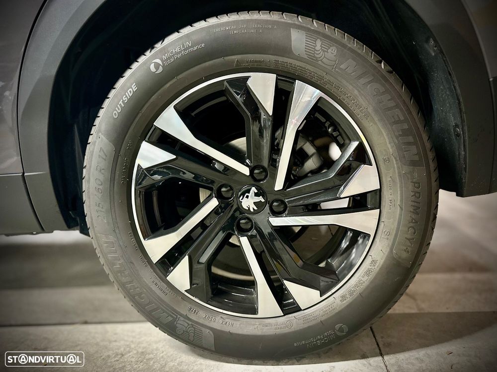 Peugeot 2008 1.2 PureTech Allure EAT8 - 8