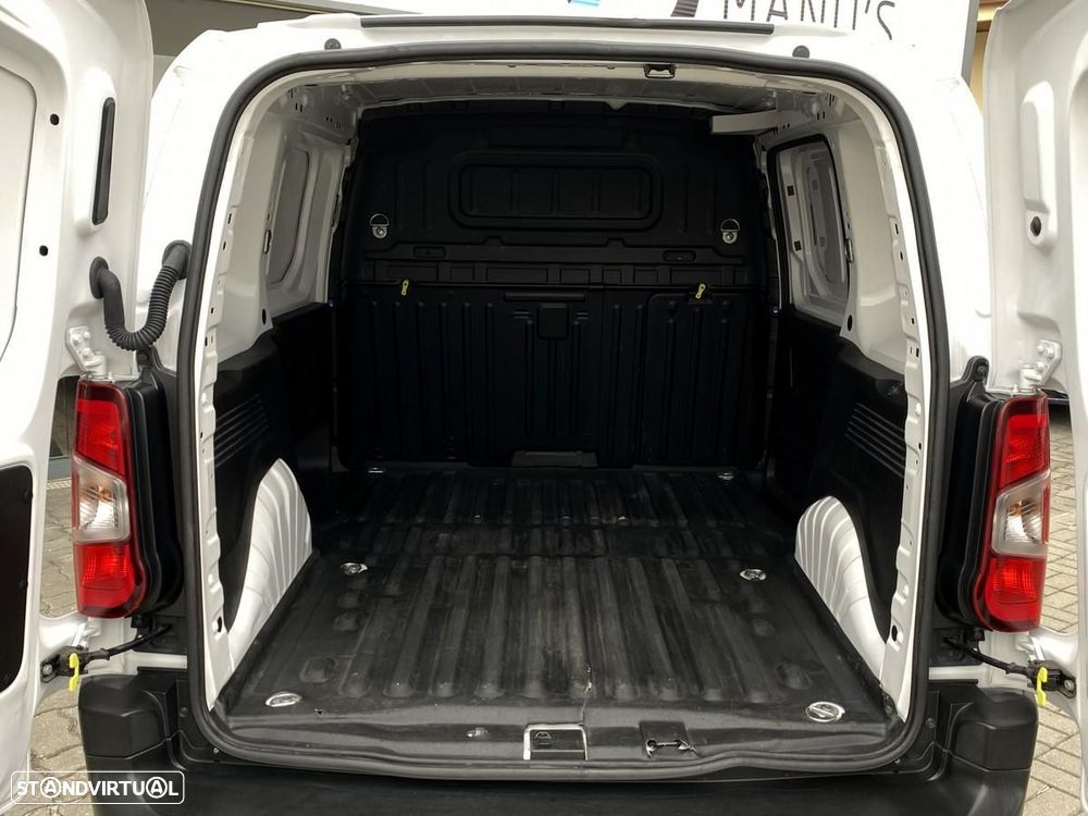 Citroën Berlingo Van 1.5 BlueHdi M 4D 102 HP - 28