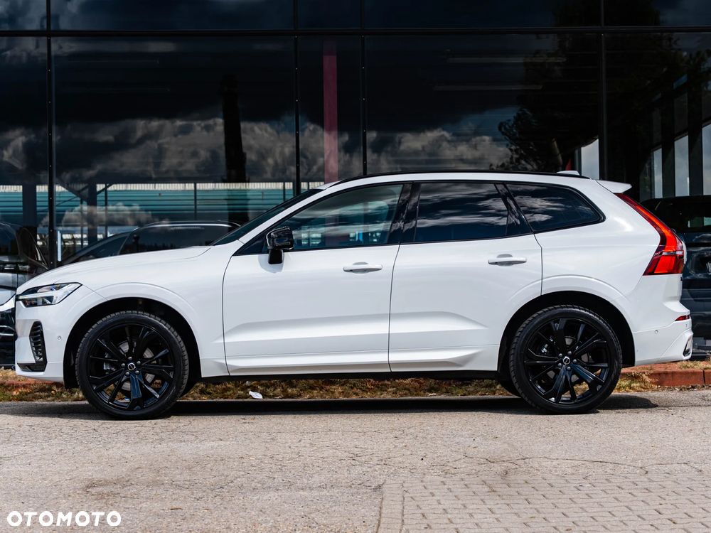 Volvo XC 60 B5 B AWD Plus Dark - 18