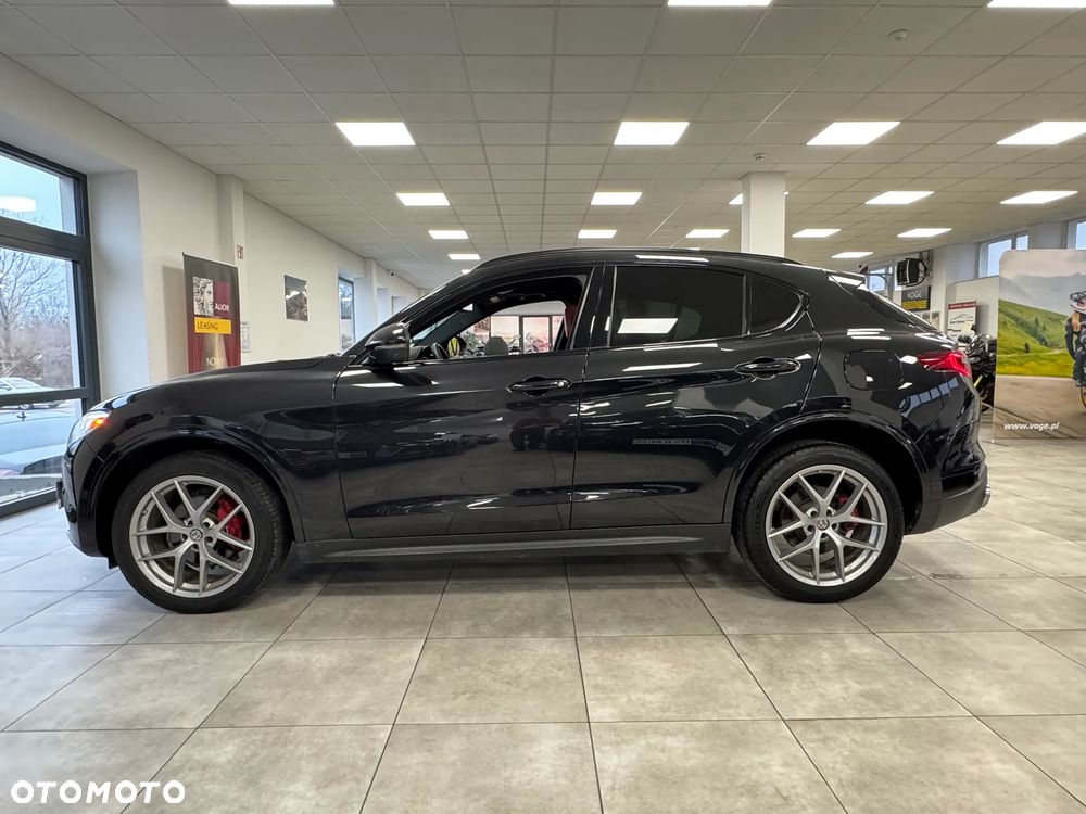 Alfa Romeo Stelvio 2.0 Turbo 16V AT8-Q4 Executive - 3