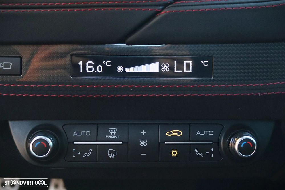 Ferrari F8 Tributo Standard - 32