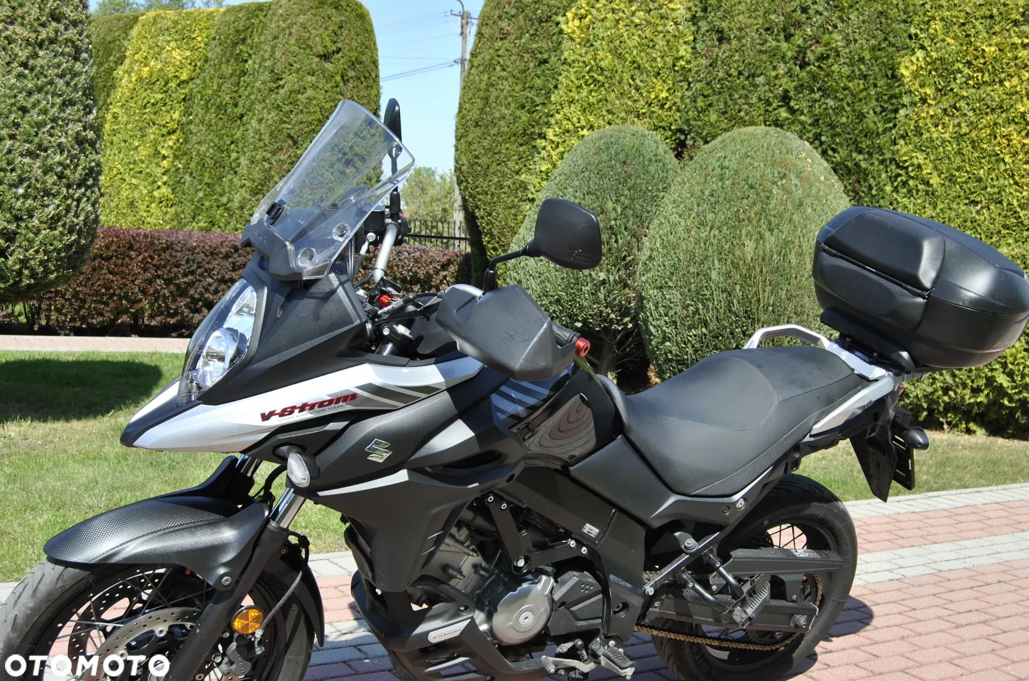 Suzuki V-STROM - 1