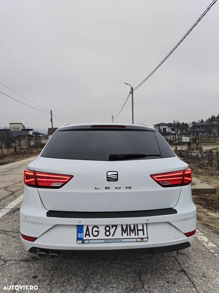 Seat Leon 2.0 TDI DPF Start&Stop DSG XCELLENCE - 4