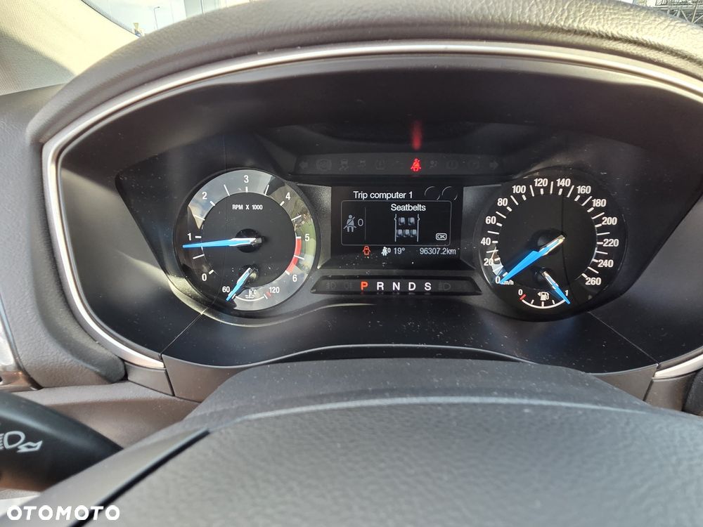 Ford Mondeo - 16