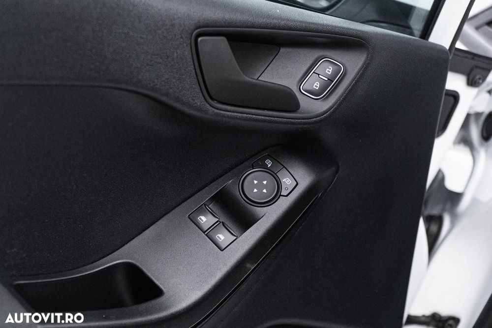 Ford Fiesta 1.1 Trend Connected - 21