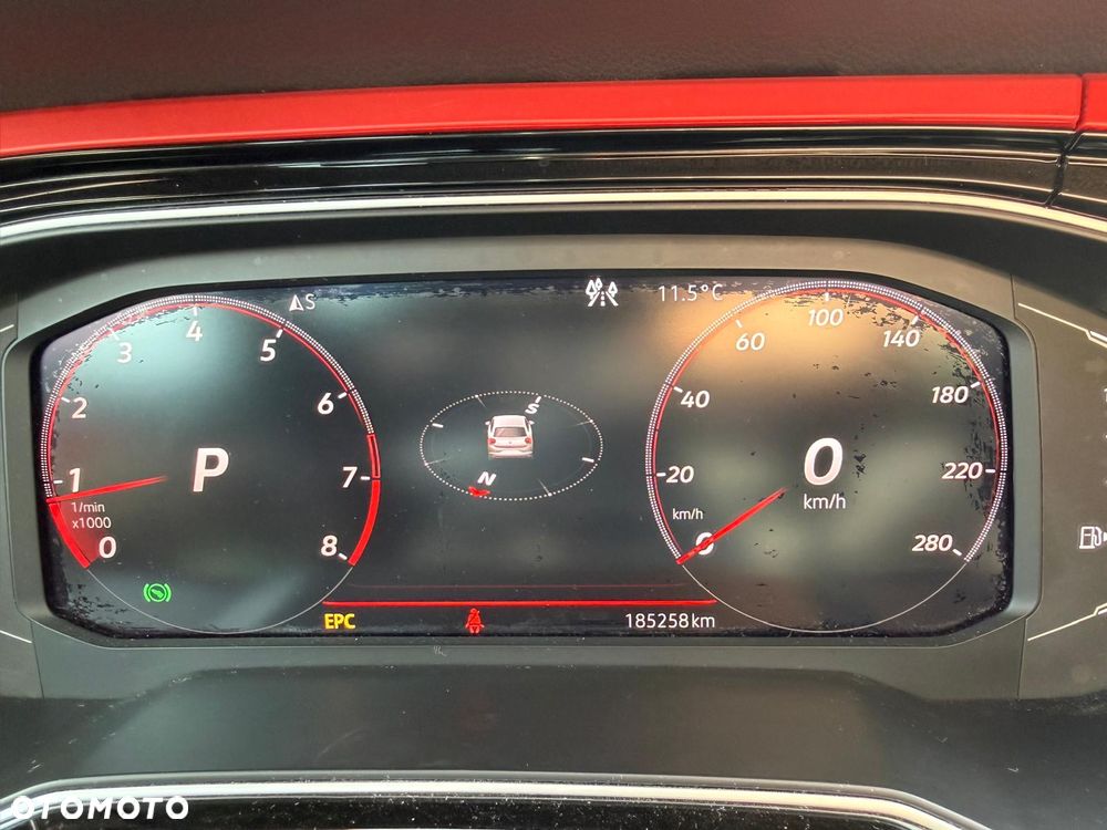 Volkswagen Polo 2.0 TSI DSG GTI - 25