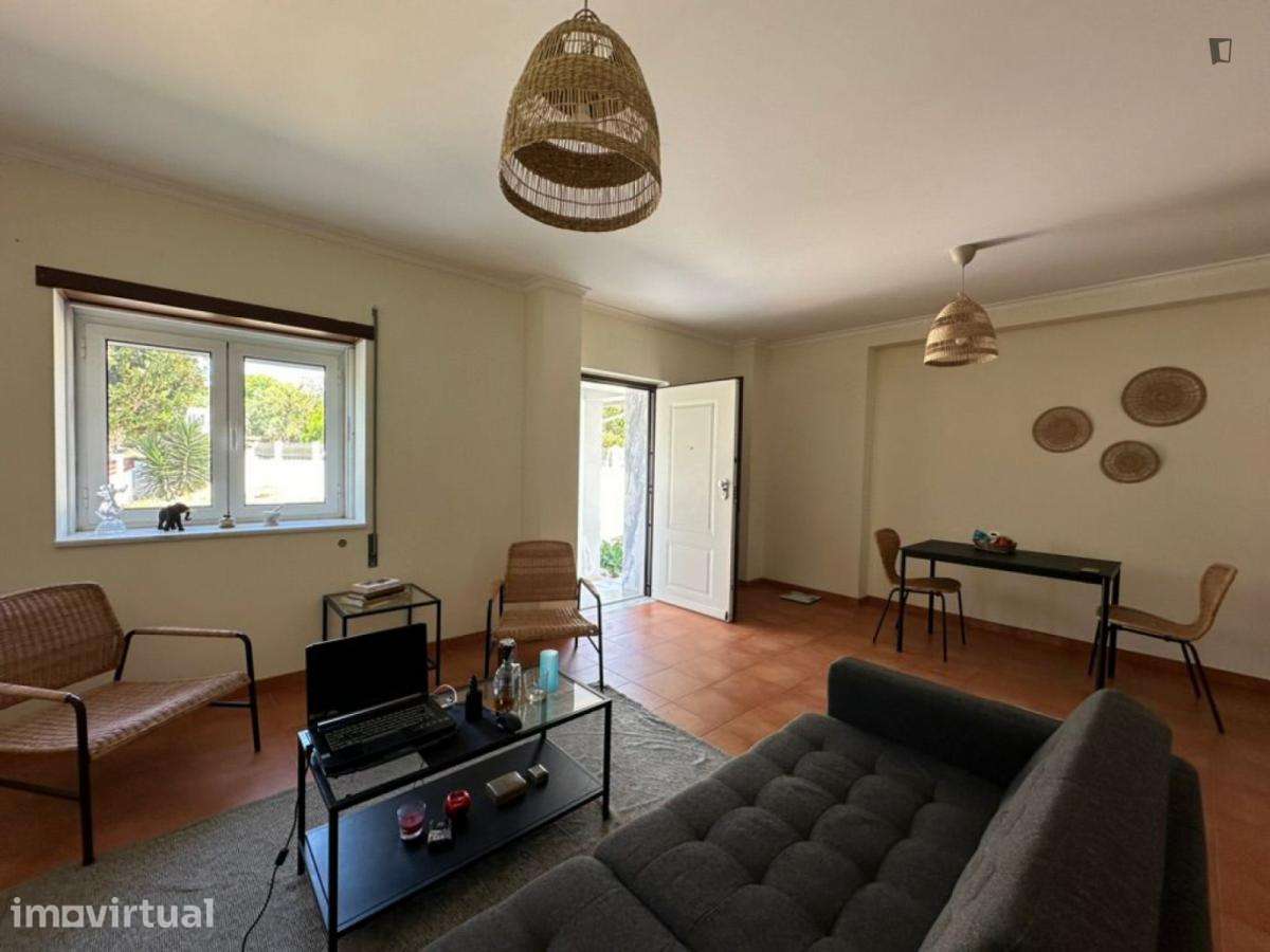 Quarto - localizado em Olivais Lisbon - Grande imagem: 4/17