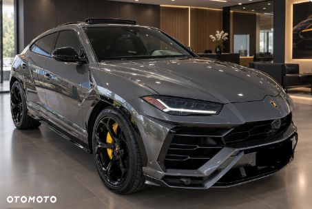 Lamborghini Urus - 1