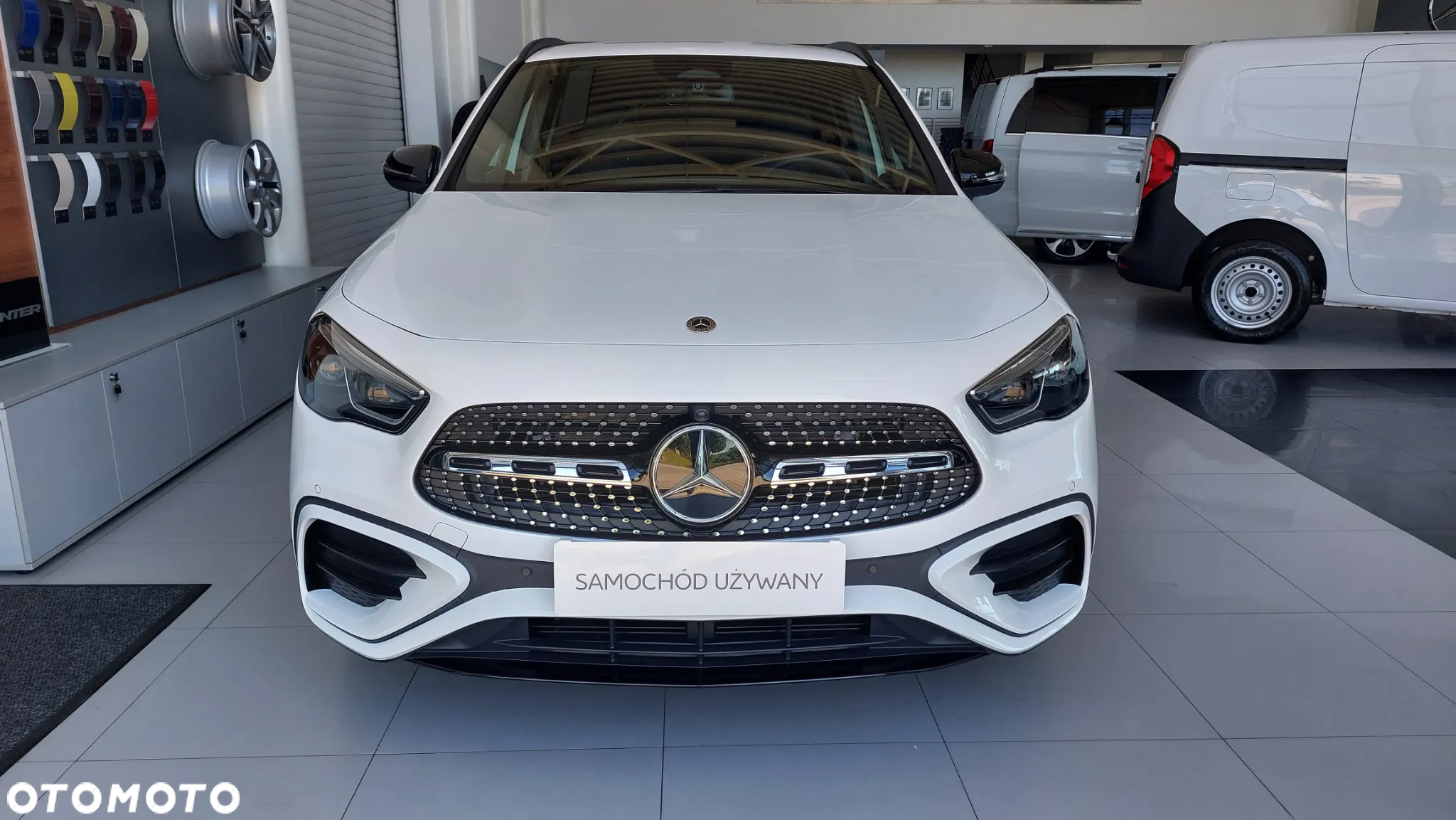 Mercedes-Benz GLA 200 AMG Line - 3