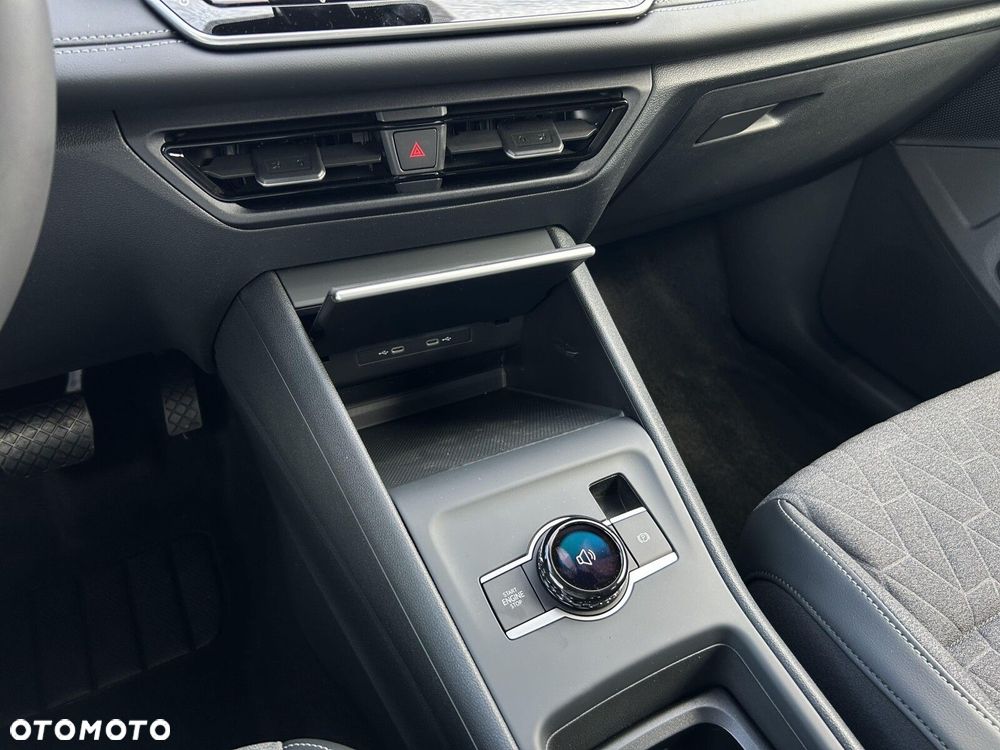 Volkswagen Tiguan - 28