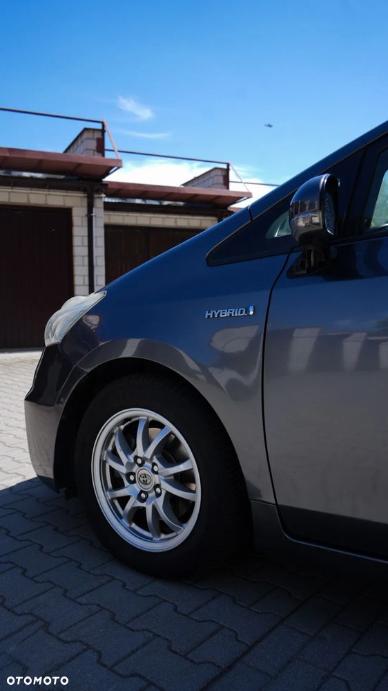 Toyota Prius+ 1.8 HSD Prestige - 11