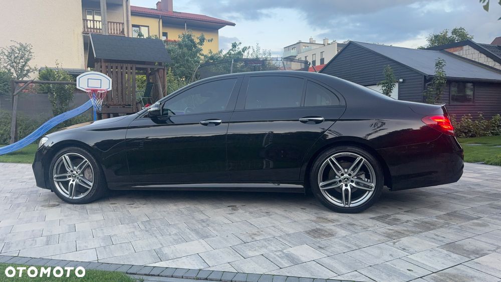 Mercedes-Benz Klasa E 300 9G-TRONIC - 20