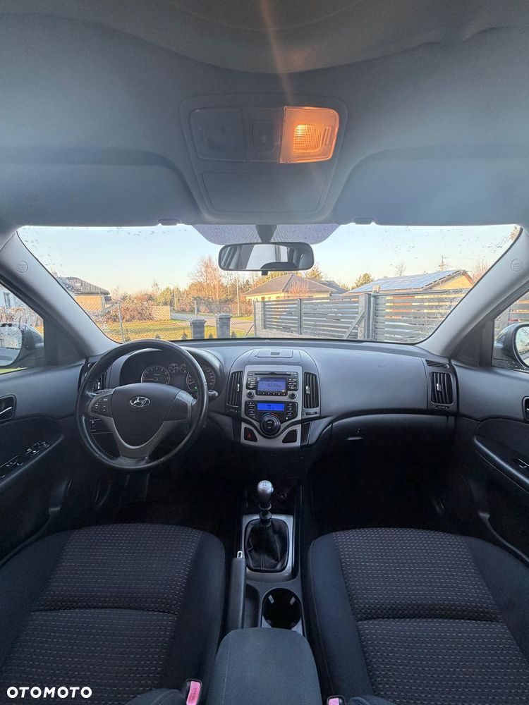 Hyundai i30 1.6 blue Comfort - 13