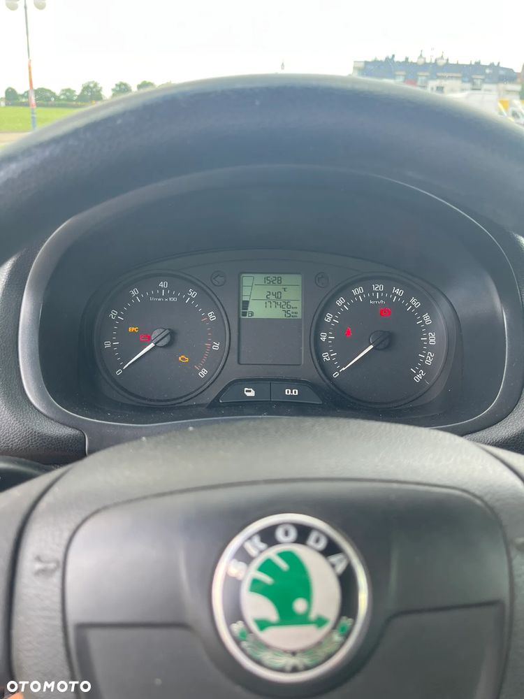 Skoda Fabia 1.2 HTP - 13