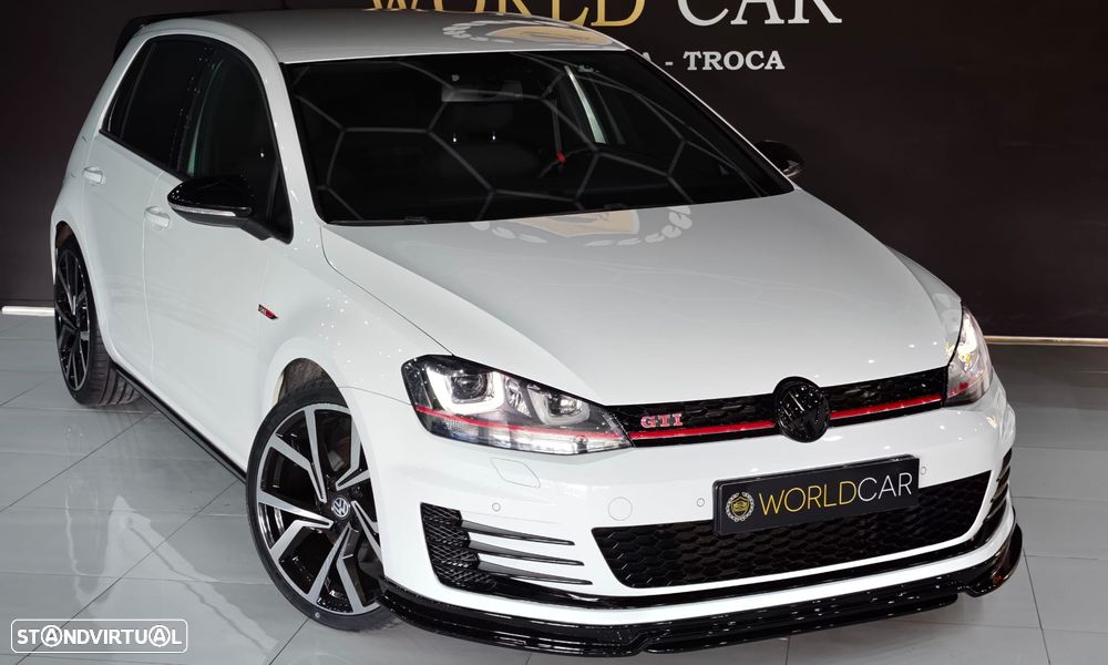 VW Golf - 29