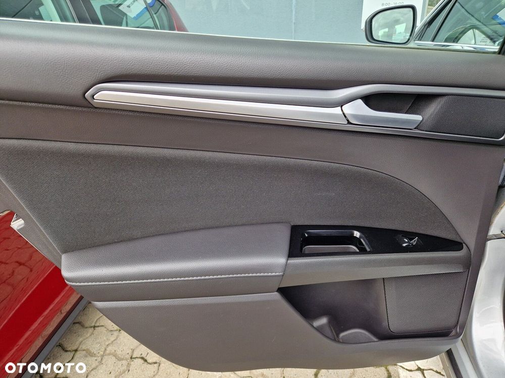 Ford Mondeo 2.0 TDCi Titanium PowerShift - 22