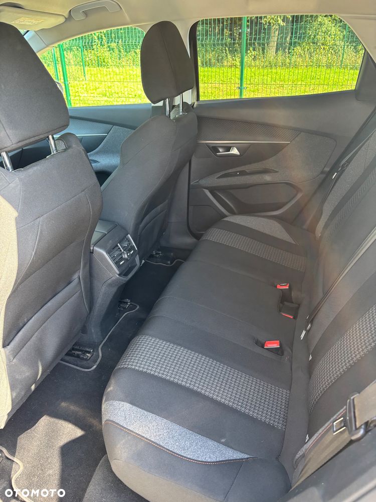Peugeot 3008 1.5 BlueHDi Active S&S EAT8 - 15