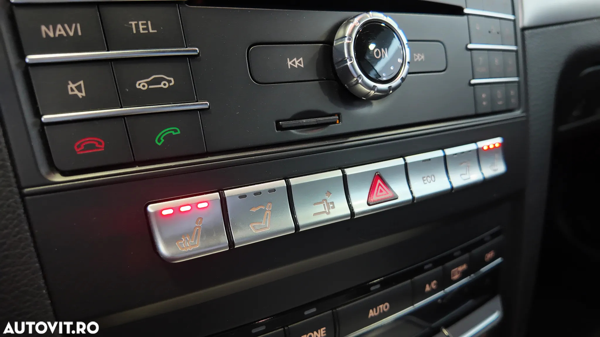 Mercedes-Benz E 220 (BlueTEC) d Coupe 9G-TRONIC - 32
