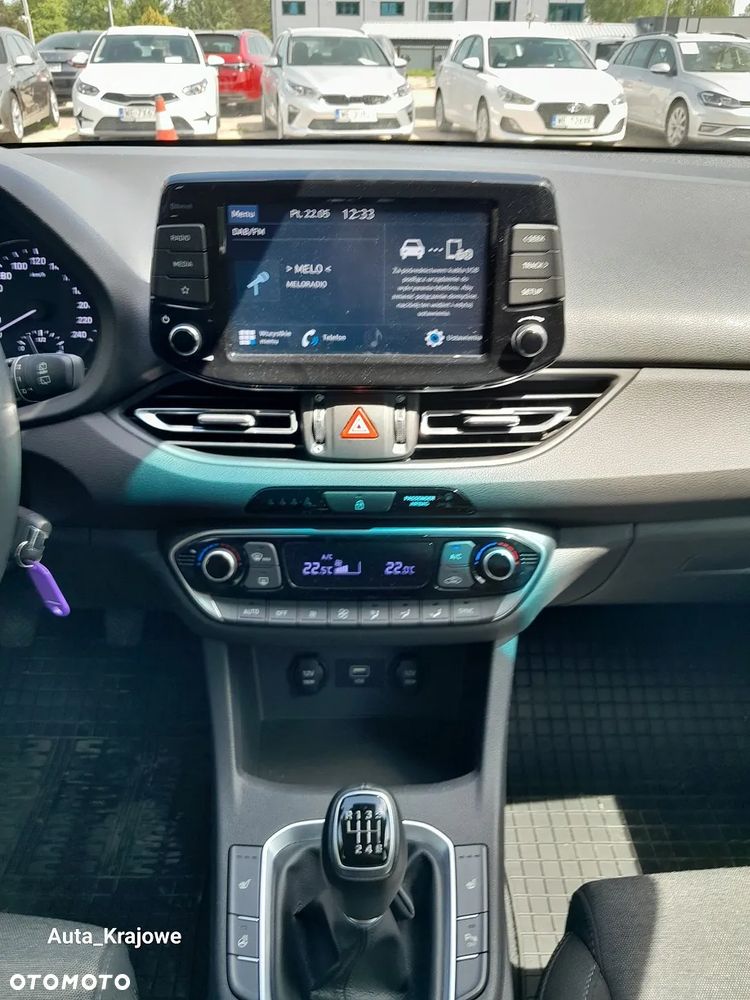 Hyundai i30 1.5 DPI Smart - 13