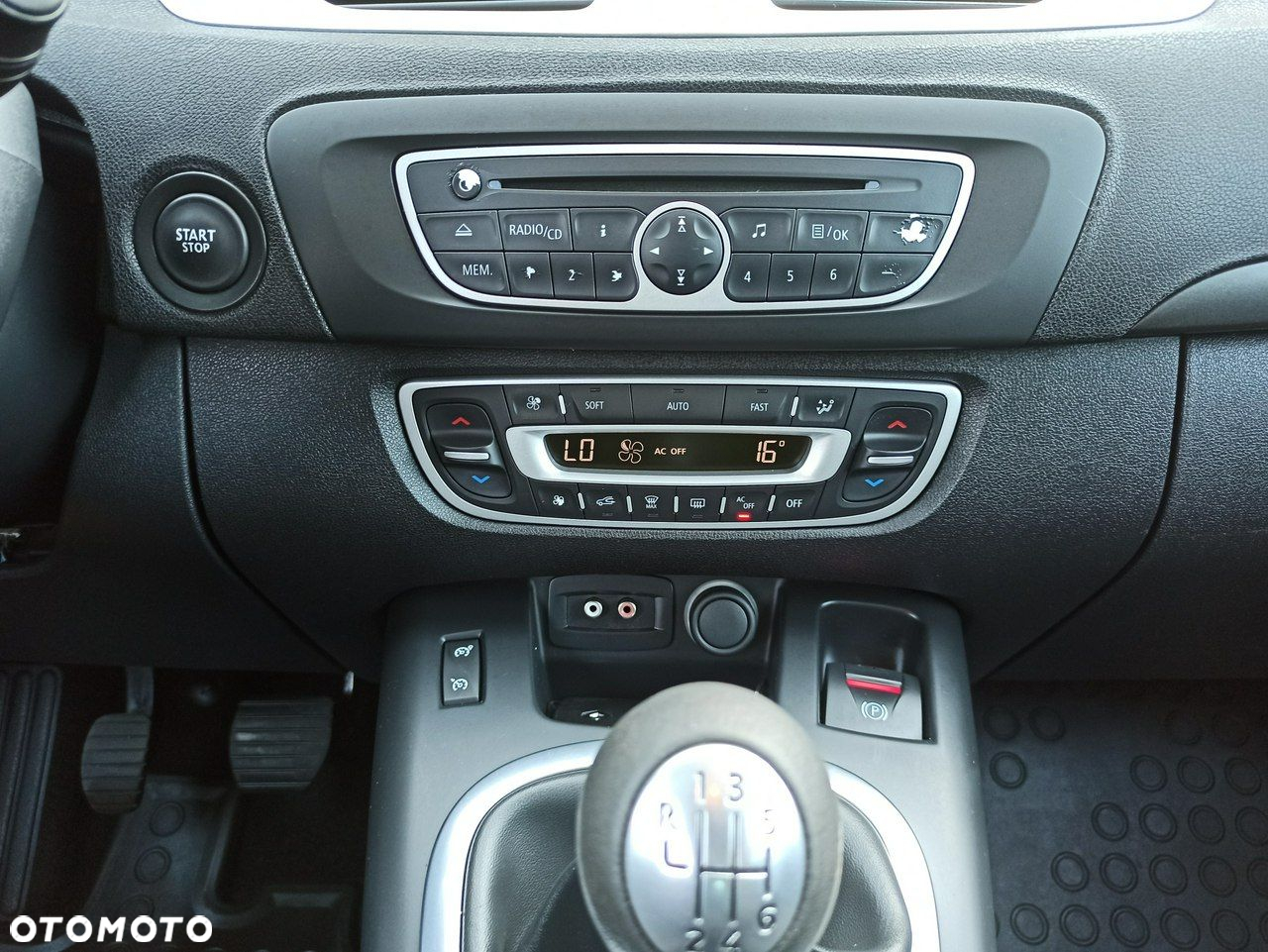 Renault Scenic 1.4 16V TCE Expression - 15