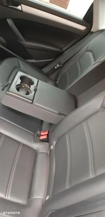 Volkswagen Passat - 6