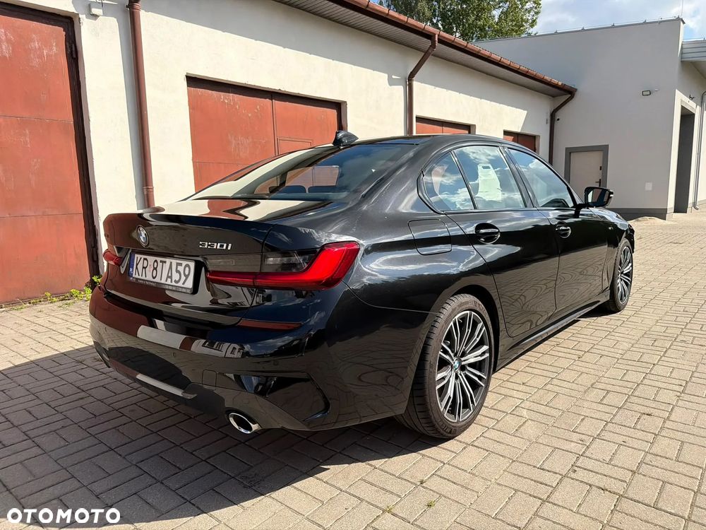 BMW Seria 3 330i xDrive M Sport sport - 5