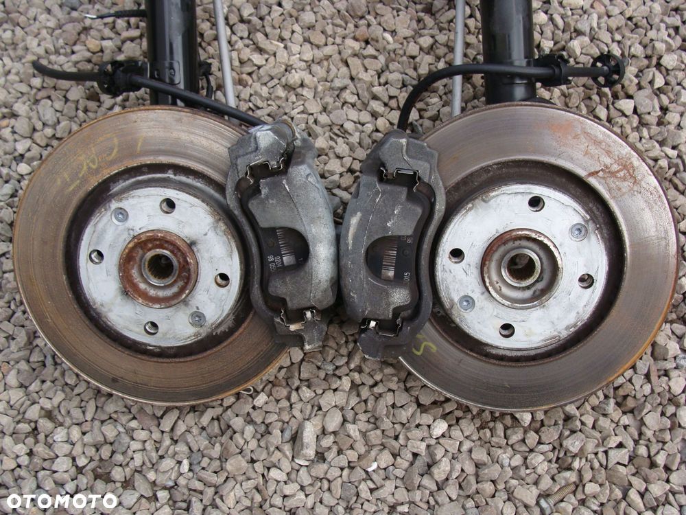 zwrotnica amortyzator prawy c4 cactus p55 - 2