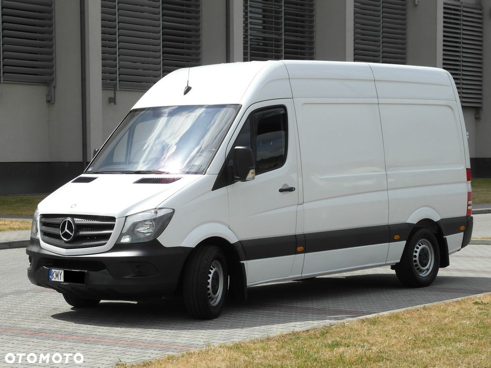 Mercedes-Benz Sprinter - 2