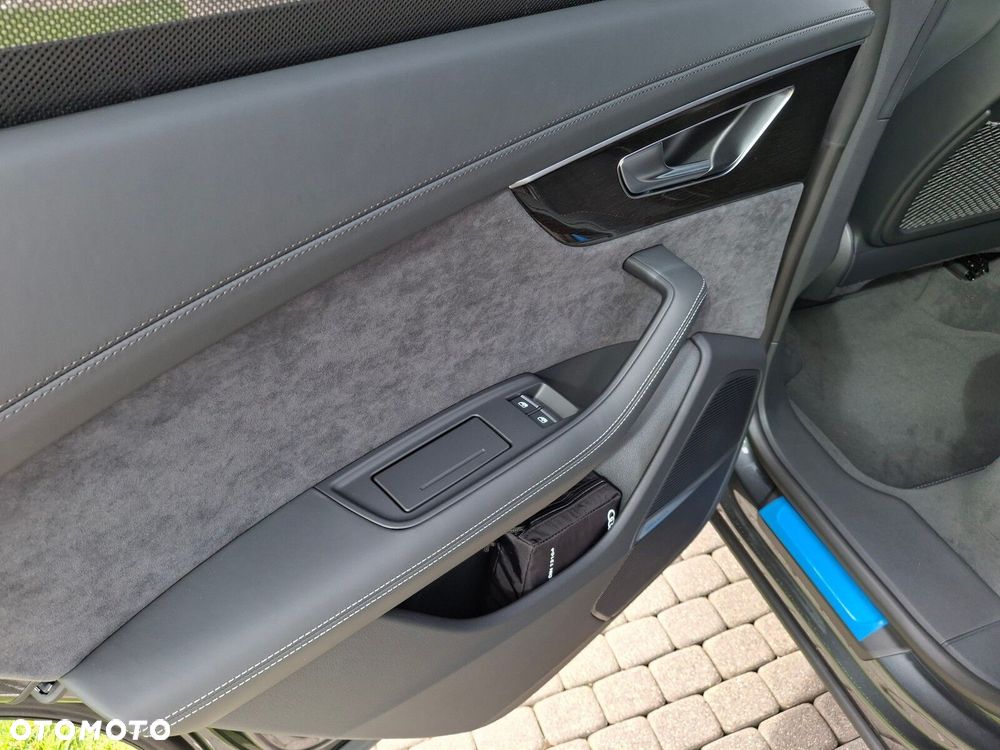 Audi Q8 - 24