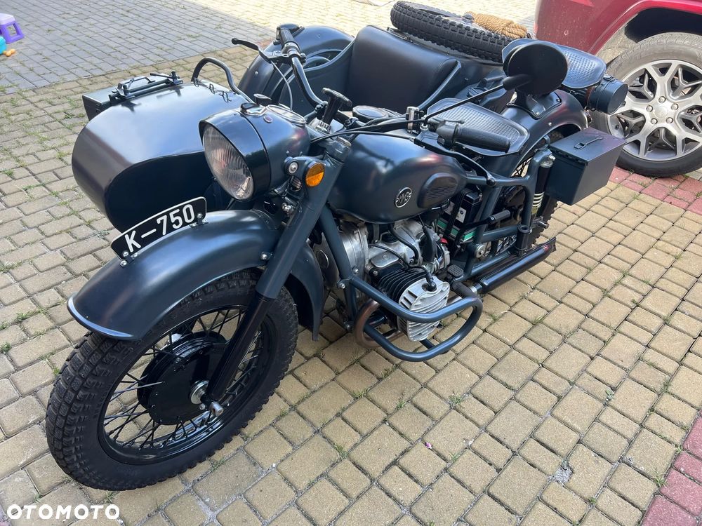 Dniepr K 750 - 1