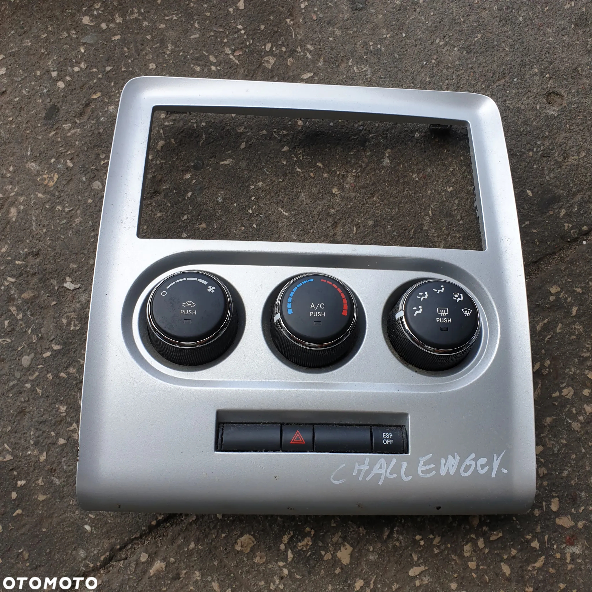 DODGE CHALLENGER PANEL KLIMATYZACJI P55111952AC  P55111952AE 10R - 3