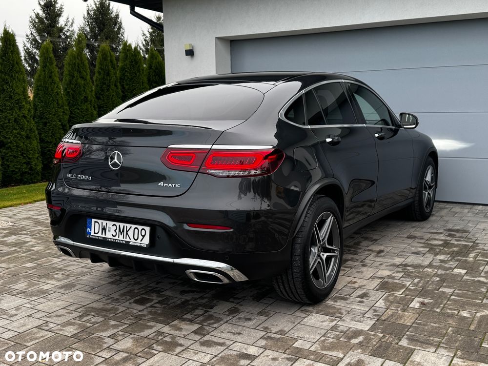 Mercedes-Benz GLC - 12