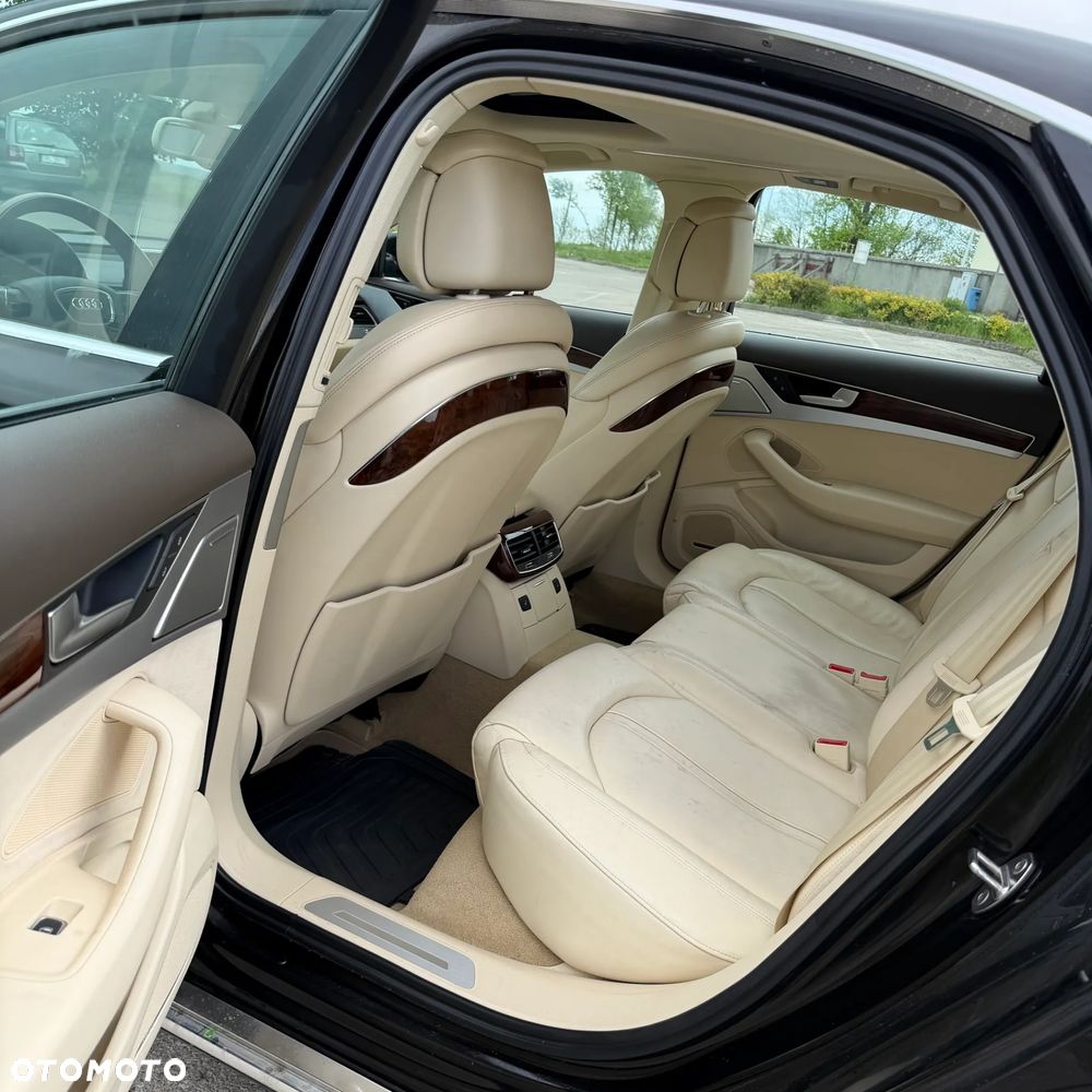 Audi A8 - 9